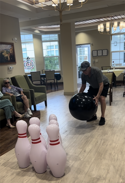 Aravilla Clearwater memory care resident bowling tournament