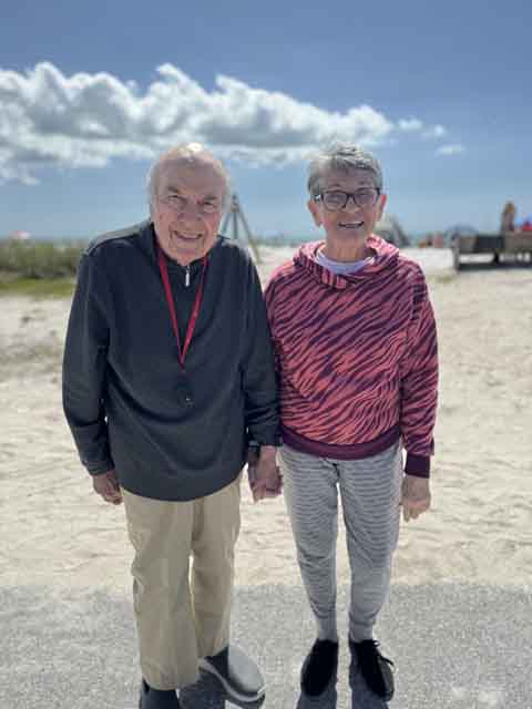 memory care residents enjoying trip to the beach