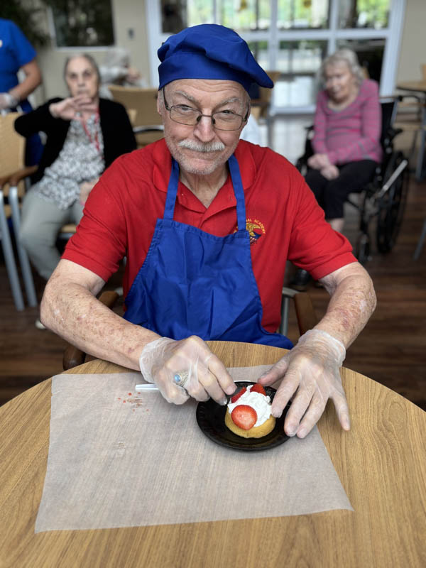 baking - fun activity for seniors at Aravilla